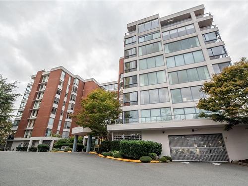 405-1033 Belmont Ave, Victoria, BC - Outdoor With Facade