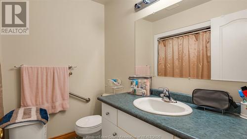 1116 Settlers Street, Windsor, ON - Indoor Photo Showing Bathroom