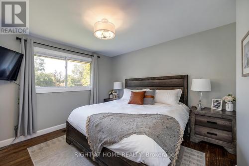 420 Parkhill Road E, Douro-Dummer, ON - Indoor Photo Showing Bedroom