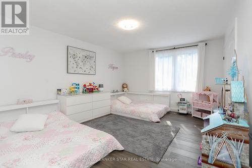 15 Ridge Boulevard, Tillsonburg, ON - Indoor Photo Showing Bedroom