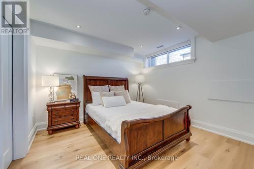 393 Summerhill Avenue, Toronto, ON - Indoor Photo Showing Bedroom