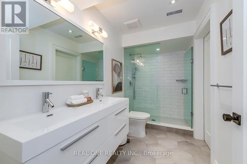 393 Summerhill Avenue, Toronto, ON - Indoor Photo Showing Bathroom