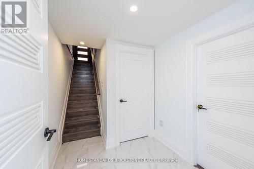 833 Lockwood Circle, Newmarket, ON - Indoor Photo Showing Other Room