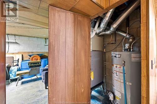 1075 Frank Avenue, Windsor, ON - Indoor Photo Showing Basement