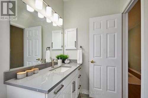 65 Waterbury Crescent, Scugog (Port Perry), ON - Indoor Photo Showing Bathroom