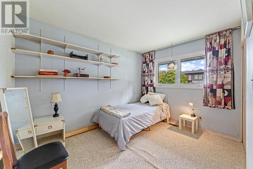 1302 Gainsborough Drive, Oakville, ON - Indoor Photo Showing Bedroom