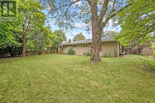 1302 Gainsborough Drive, Oakville, ON - Outdoor