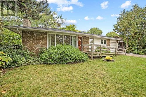 1302 Gainsborough Drive, Oakville, ON - Outdoor With Deck Patio Veranda