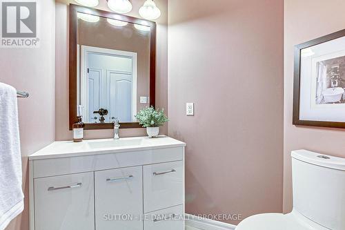 306 Okanagan Way, London, ON - Indoor Photo Showing Bathroom