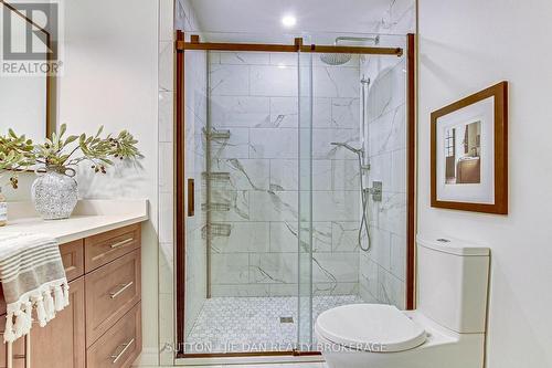 306 Okanagan Way, London, ON - Indoor Photo Showing Bathroom