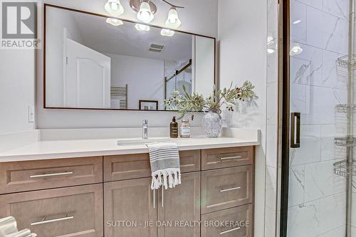 306 Okanagan Way, London, ON - Indoor Photo Showing Bathroom