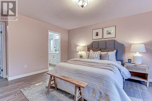 306 Okanagan Way, London, ON - Indoor Photo Showing Bedroom