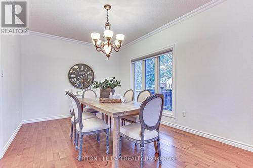 306 Okanagan Way, London, ON - Indoor Photo Showing Dining Room