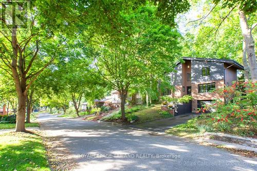 35 Ski Valley Crescent, London, ON - Outdoor