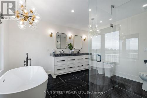 6346 Clemens Road, Clarington, ON - Indoor Photo Showing Bathroom