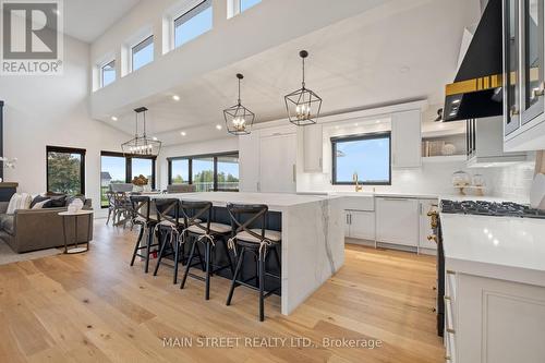 6346 Clemens Road, Clarington, ON - Indoor Photo Showing Kitchen With Upgraded Kitchen