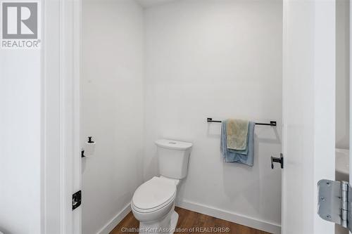 29338 Jane Road Unit# 2, Thamesville, ON - Indoor Photo Showing Bathroom