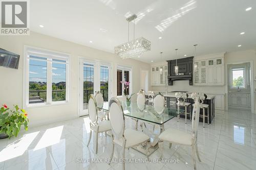 18 Autumn Olive Way, Brampton, ON - Indoor Photo Showing Dining Room