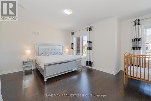 18 Autumn Olive Way, Brampton, ON - Indoor Photo Showing Bedroom