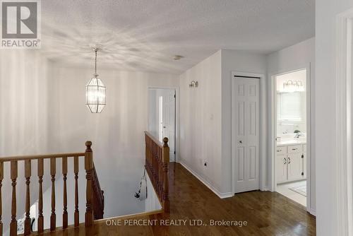 208 Josselyn Place, London, ON - Indoor Photo Showing Other Room