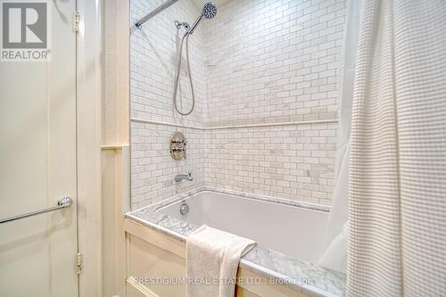 428 Castlefield Avenue, Toronto, ON - Indoor Photo Showing Bathroom