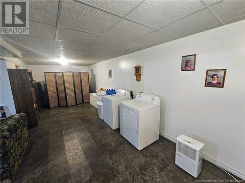 775 Coffyn Crescent, Bathurst, NB - Indoor Photo Showing Laundry Room