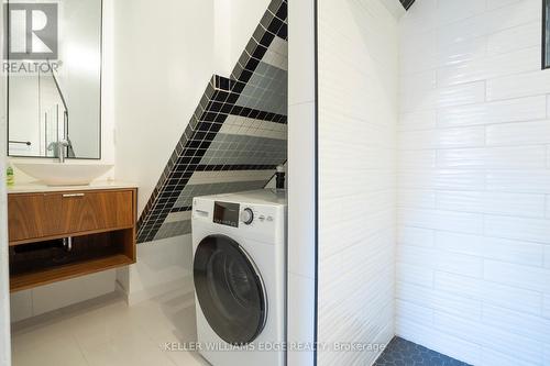 187 Fern Avenue, Toronto, ON - Indoor Photo Showing Laundry Room