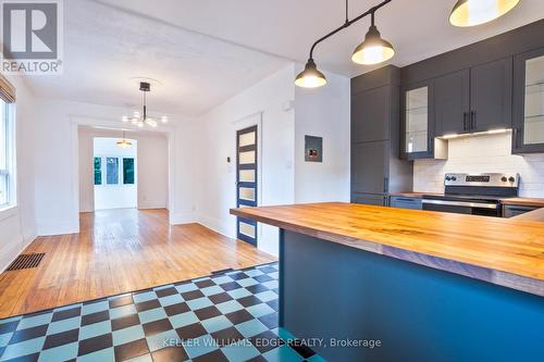 187 Fern Avenue, Toronto, ON - Indoor Photo Showing Kitchen