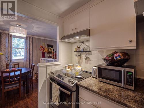 1 - 594 Durham Crescent, Woodstock, ON - Indoor Photo Showing Kitchen