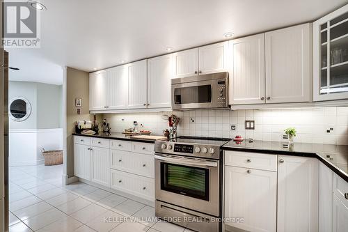 2 - 150 Wilson Street W, Hamilton, ON - Indoor Photo Showing Kitchen