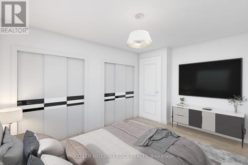 1352 Centre Road, Hamilton, ON - Indoor Photo Showing Bedroom