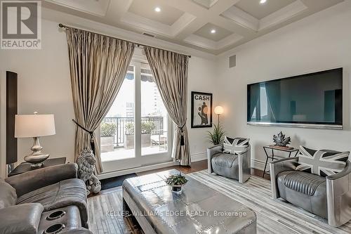 Ph1 - 445 Elizabeth Street, Burlington, ON - Indoor Photo Showing Living Room