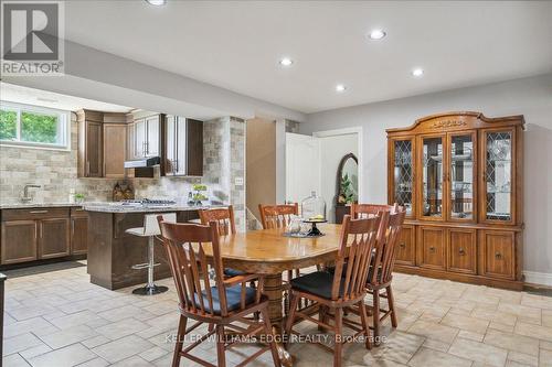 9893 Dickenson Road W, Hamilton, ON - Indoor Photo Showing Dining Room