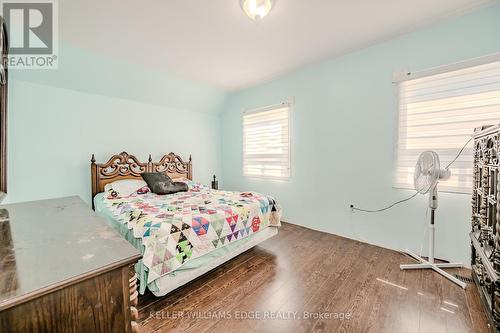 25 Brant Street, Hamilton, ON - Indoor Photo Showing Bedroom