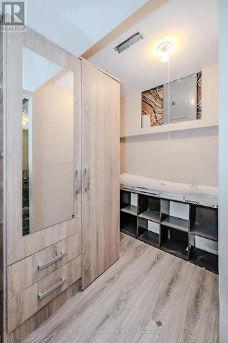 25 Brant Street, Hamilton, ON - Indoor Photo Showing Laundry Room