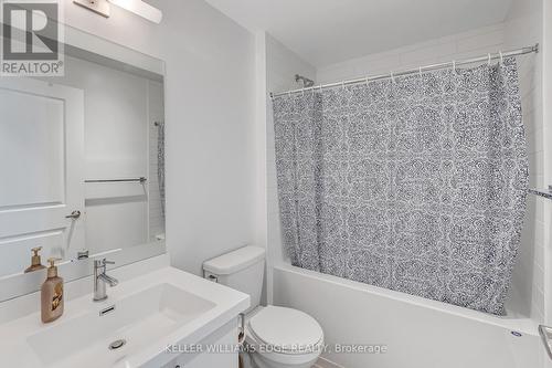 1106 - 55 Speers Road, Oakville, ON - Indoor Photo Showing Bathroom