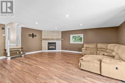 1287 Windham Road 2, Norfolk, ON - Indoor Photo Showing Living Room With Fireplace