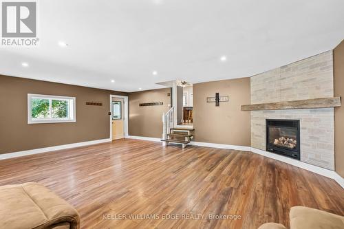 1287 Windham Road 2, Norfolk, ON - Indoor Photo Showing Living Room With Fireplace