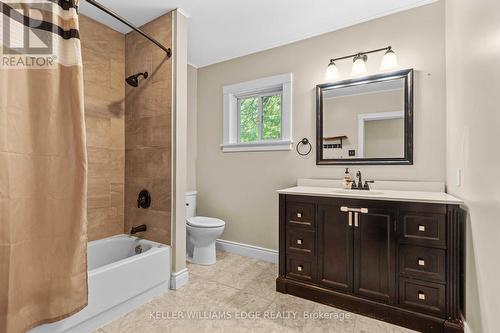 1287 Windham Road 2, Norfolk, ON - Indoor Photo Showing Bathroom