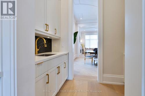 41 Edgar Avenue, Richmond Hill, ON - Indoor Photo Showing Kitchen