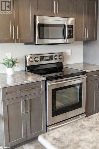 41 Ridgeway Place, Belleville, ON - Indoor Photo Showing Kitchen With Stainless Steel Kitchen