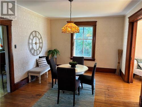 8 Montgomery Place, Smiths Falls, ON - Indoor Photo Showing Dining Room