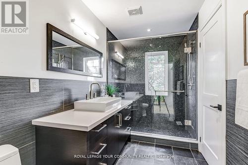 6 Croft Street, Toronto, ON - Indoor Photo Showing Bathroom