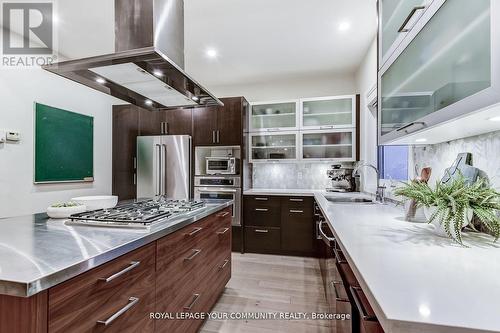 6 Croft Street, Toronto, ON - Indoor Photo Showing Kitchen With Upgraded Kitchen