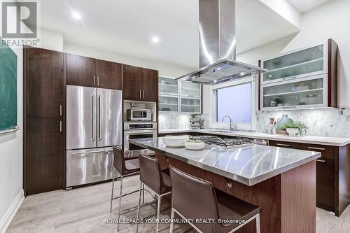 6 Croft Street, Toronto, ON - Indoor Photo Showing Kitchen With Upgraded Kitchen