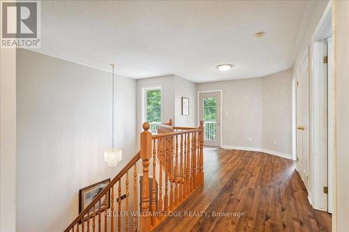 2232 Creekview Drive, Burlington, ON - Indoor Photo Showing Other Room