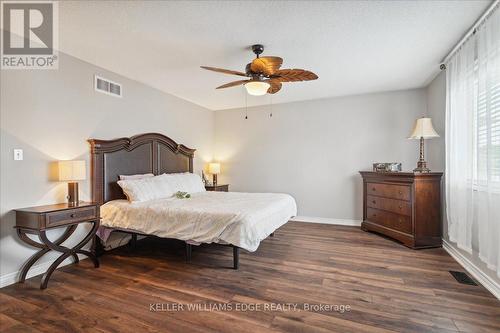 2232 Creekview Drive, Burlington, ON - Indoor Photo Showing Bedroom