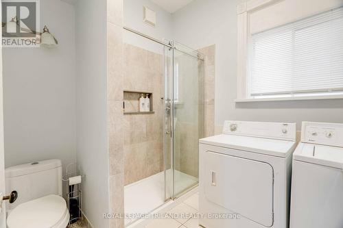 437 Quebec Street, London, ON - Indoor Photo Showing Bathroom