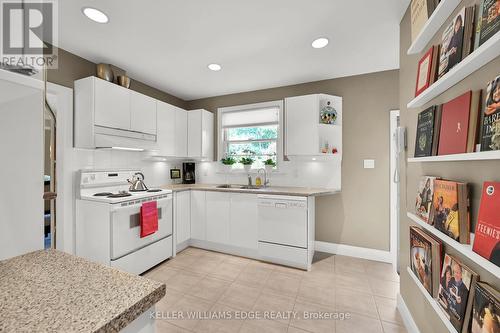 349 Shoreview Road, Burlington, ON - Indoor Photo Showing Kitchen