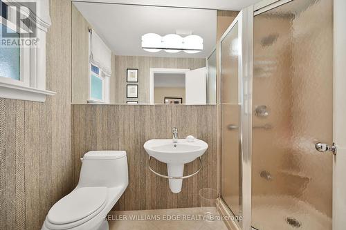 349 Shoreview Road, Burlington, ON - Indoor Photo Showing Bathroom